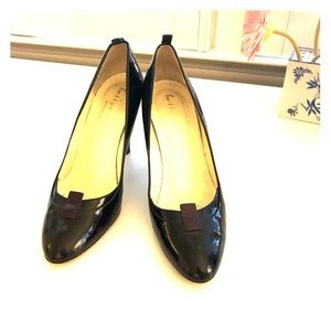 Bettye Muller pump. Patent - brown/black/purple